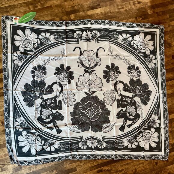 NWT FARM Rio Women's Black Flower Leopards Panneaux Sarong - One Size - Picture 8 of 10